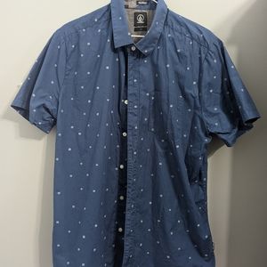 Like new Size Large volcom Logo Collared Button Up Short Sleeve